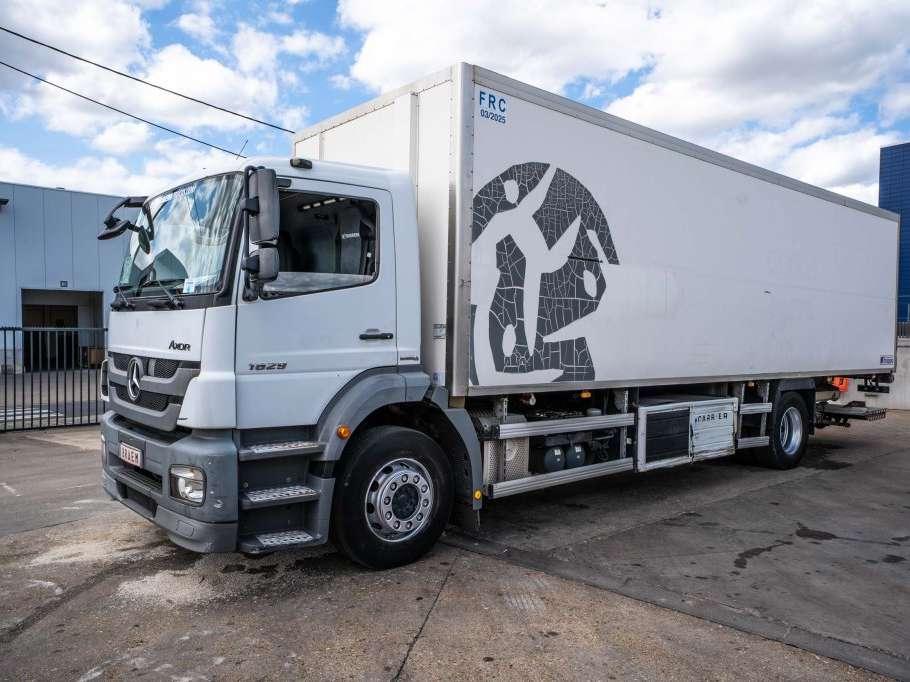Mercedes-Benz AXOR 1829-MP3+ CARRIER Foto 1