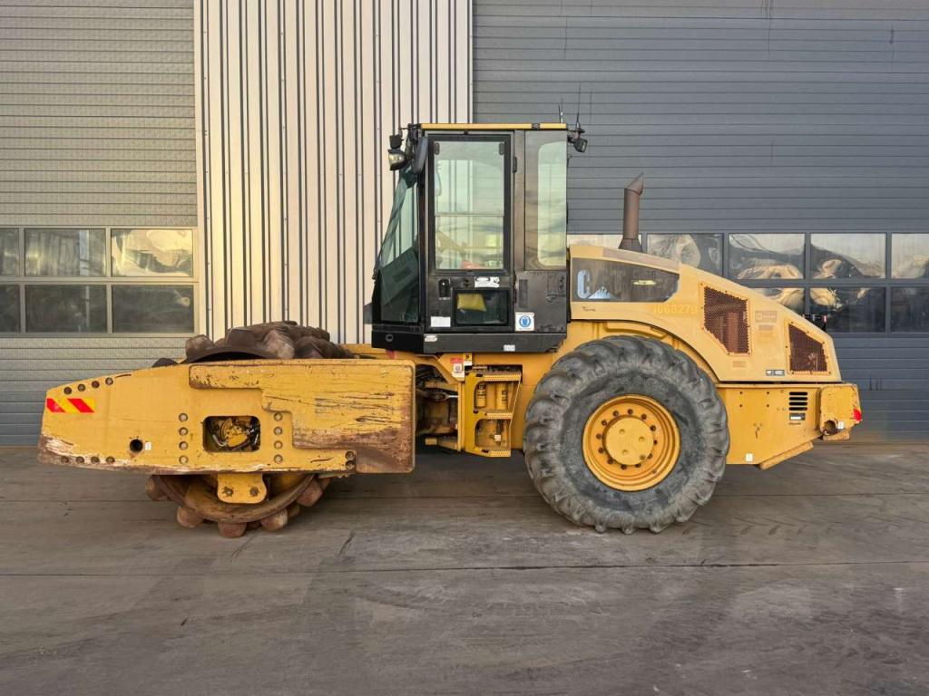 Caterpillar CP76 (19t) Foto 1