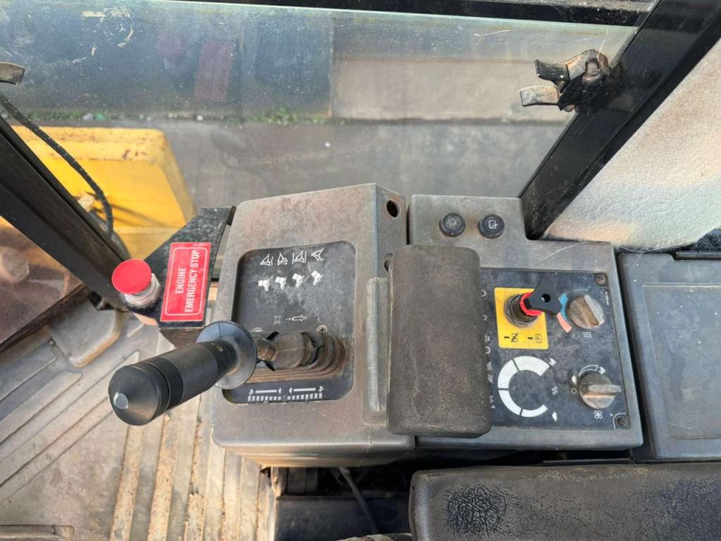 Caterpillar CP76 (19t) Foto 13