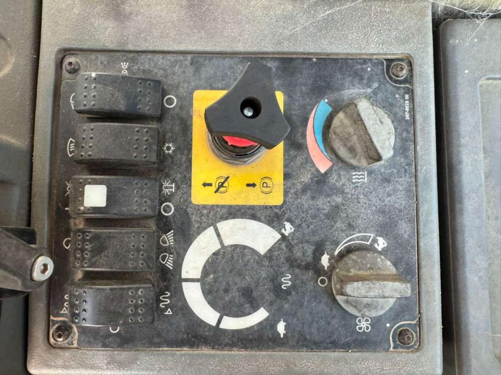 Caterpillar CP76 (19t) Foto 15