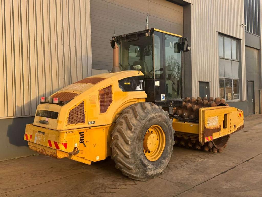 Caterpillar CP76 (19t) Foto 5