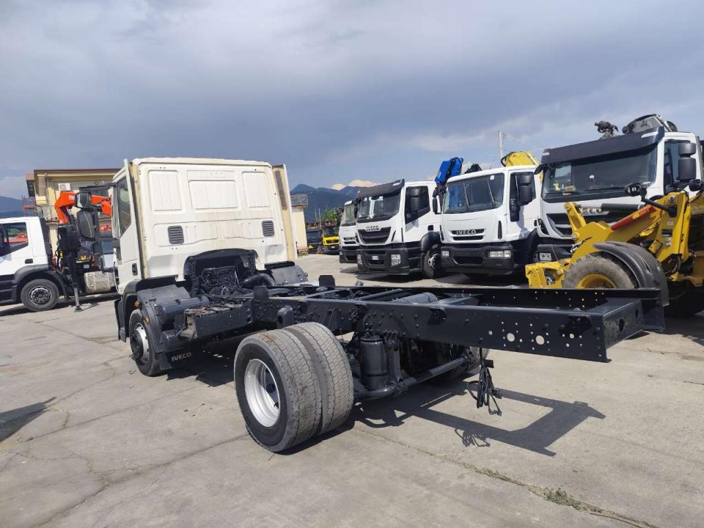 Iveco EUROCARGO 150E22P Foto 13