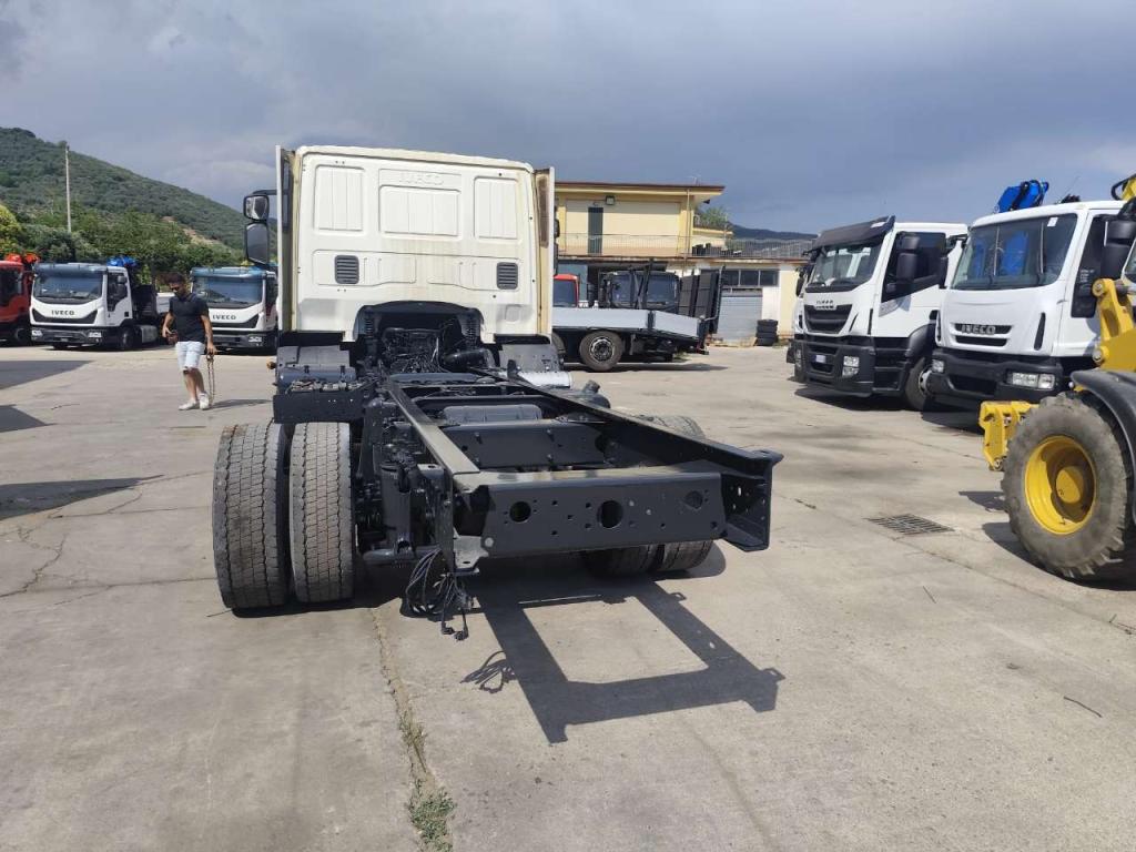 Iveco EUROCARGO 150E22P Foto 15