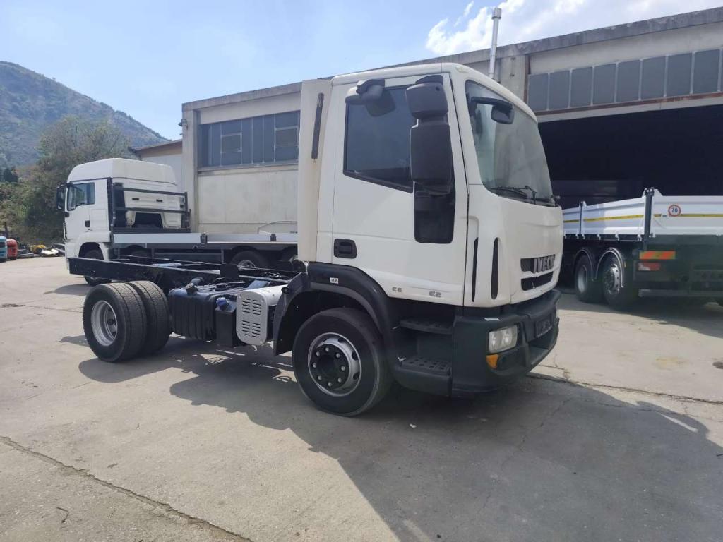 Iveco EUROCARGO 150E22P Foto 21
