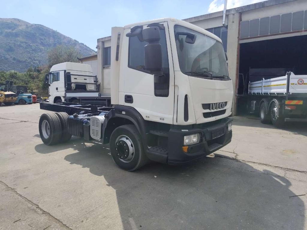 Iveco EUROCARGO 150E22P Foto 23