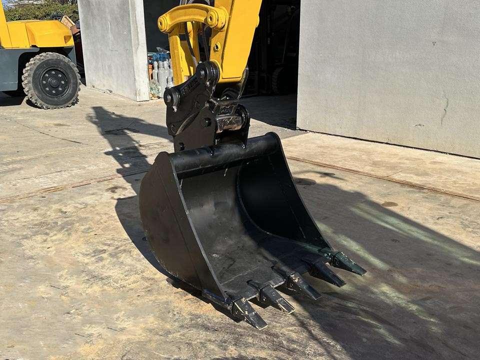 Komatsu PC80MR-5E Foto 6