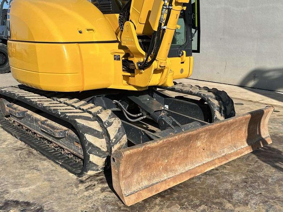 Komatsu PC80MR-5E Foto 7