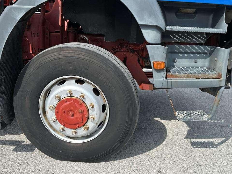 Iveco EUROTRAKKER MP190E30 4X4 Foto 13