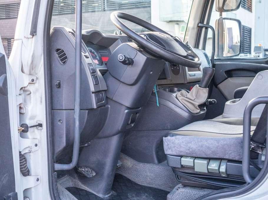 Renault MIDLUM 240(12t) DXI+E5+HAYON Foto 6