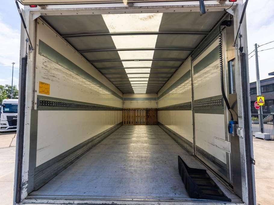 Renault D12.240+HAYON ANTEO 1.7T. Foto 7