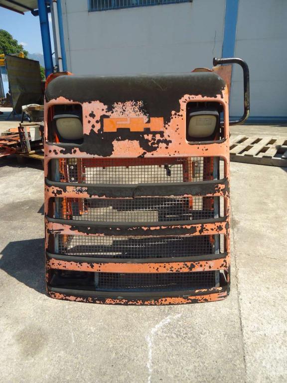 Cofanatura e carter carrozzeria per Fiat Hitachi W130 Foto 4