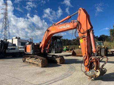 Hitachi ZX300LCN-6