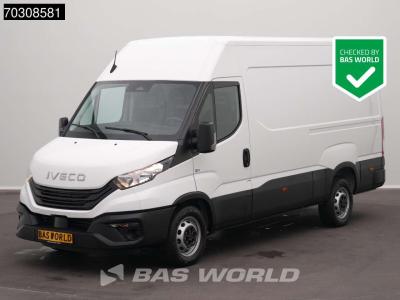 Iveco Daily 35S16 3.0L Automaat L2H2 3,5t Trekhaak 160PK Airco Camera CarPlay Parkeersensoren Euro6 L2 A/ in vendita da BAS World B.V.
