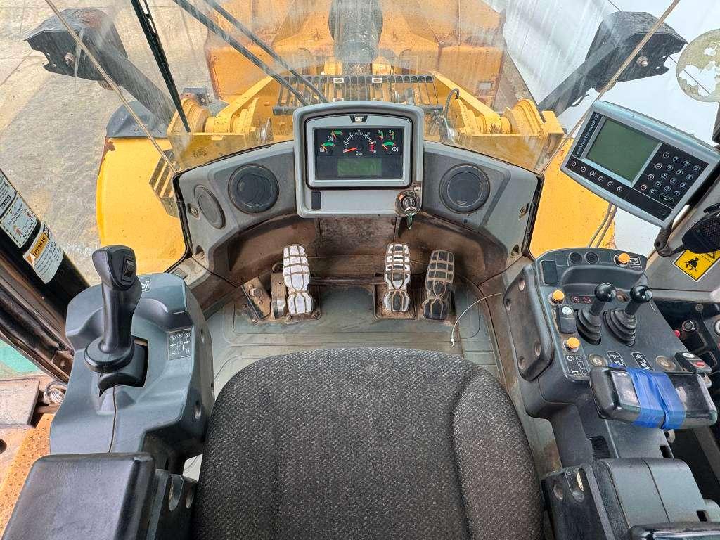 Caterpillar 972M - Weight System / Backup Camera Foto 9