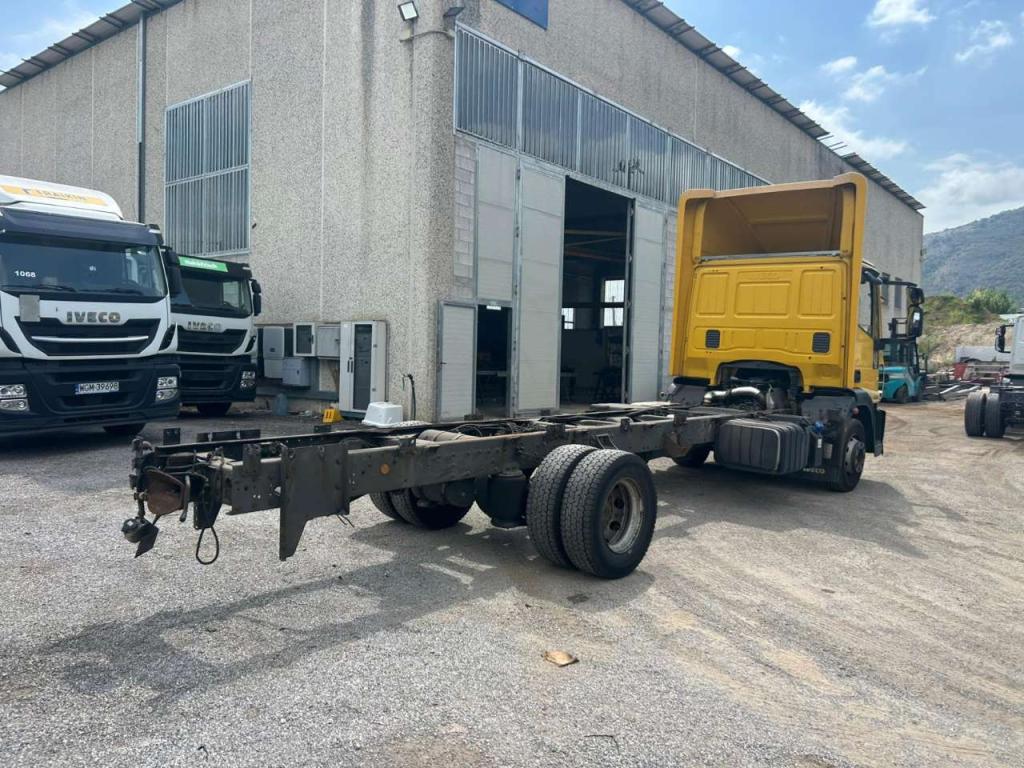 Iveco EUROCARGO CUBE 120E28P Foto 12