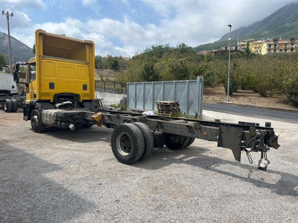 Iveco EUROCARGO CUBE 120E28P Foto 5