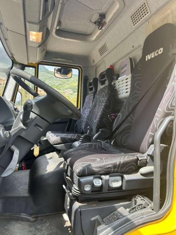 Iveco EUROCARGO CUBE 120E28P Foto 8