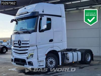 Mercedes Actros 1851 Actros 4X2 GigaSpace ADR 2xTanks Xenon Euro 6 in vendita da BAS World B.V.