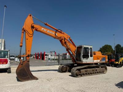 Fiat Hitachi FH220.3 in vendita da MEK Srl