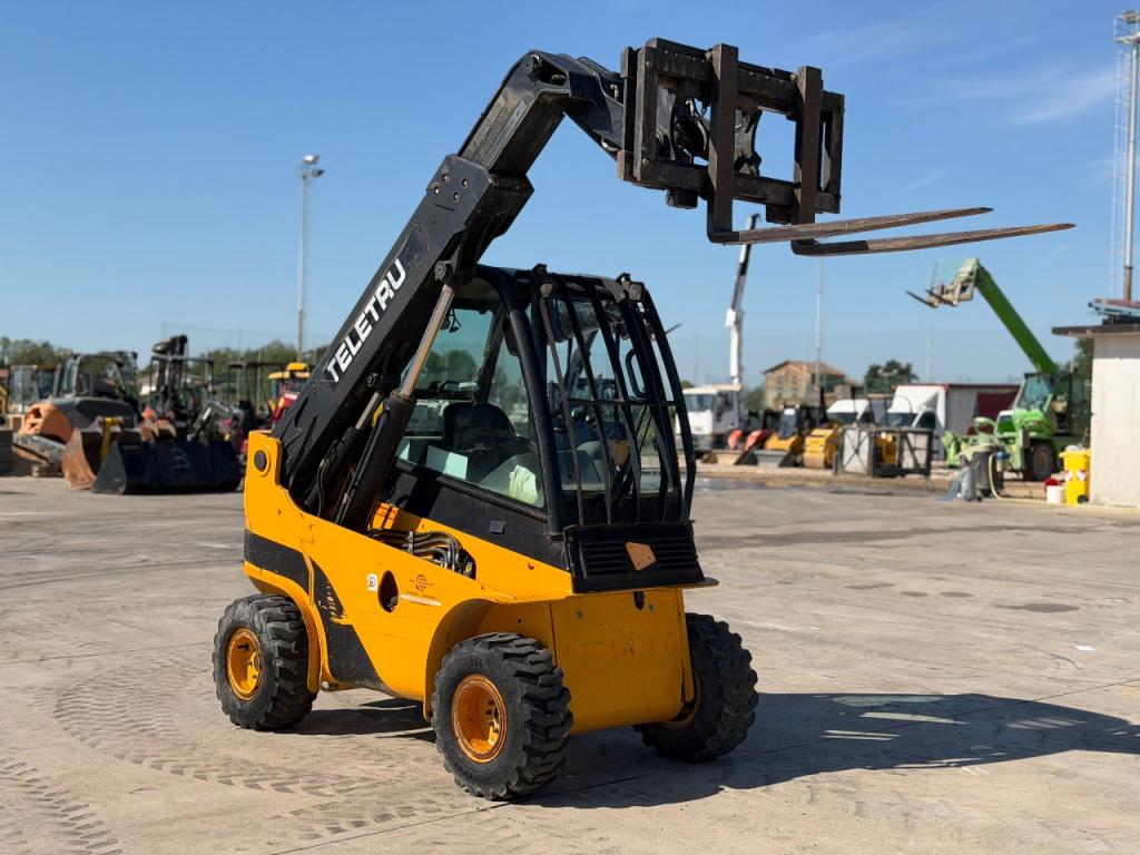 JCB TELETRUK 30D Foto 2