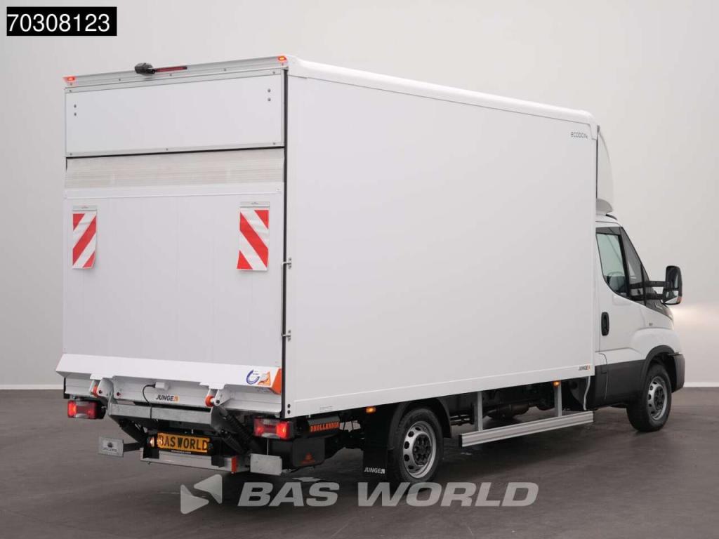 Iveco Daily 35S18 3.0L Automaat Laadklep 180PK Bakwagen ACC Airco Cruise Camera CarPlay 3,5t Trekgewicht Foto 9