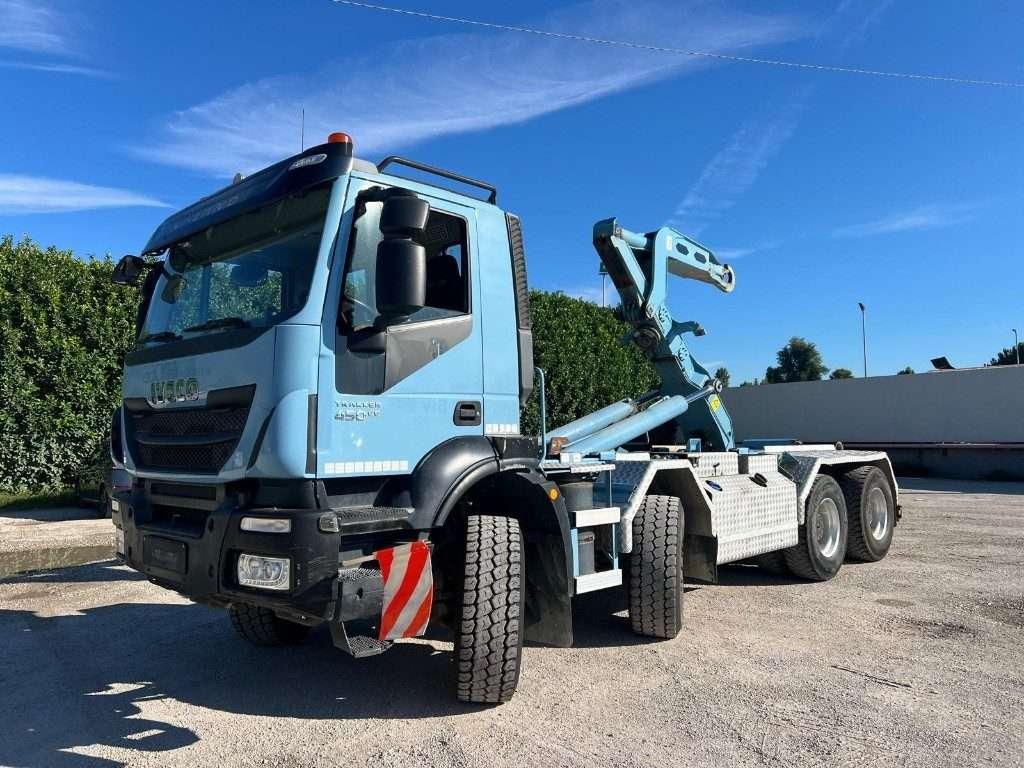 Iveco TRAKKER 450 SCARRABILE Foto 1