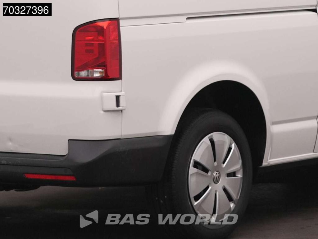 Volkswagen Transporter 110pk L2H1 Navi Airco Euro6 L2 A/C Foto 25