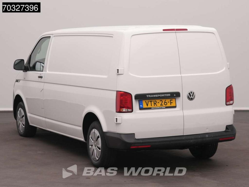 Volkswagen Transporter 110pk L2H1 Navi Airco Euro6 L2 A/C Foto 6