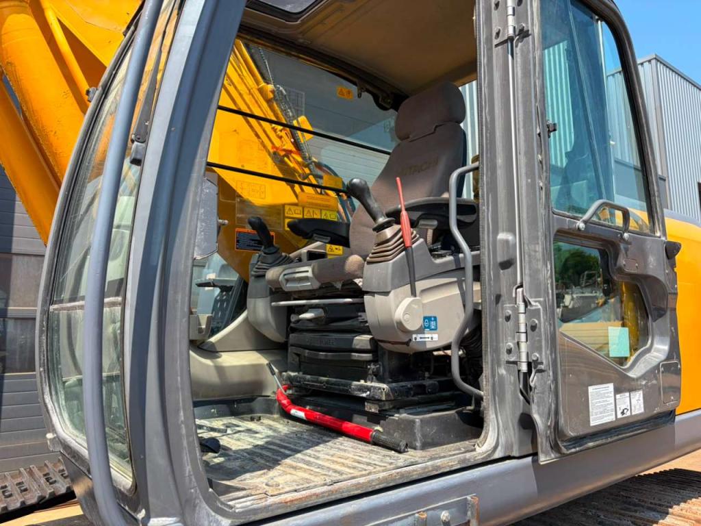 Hitachi ZX350LCN-3 Foto 19