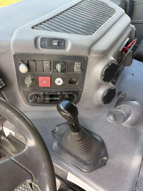 Astra HD7 84.45 betoniera 4 assi CURSOR ZF Foto 5