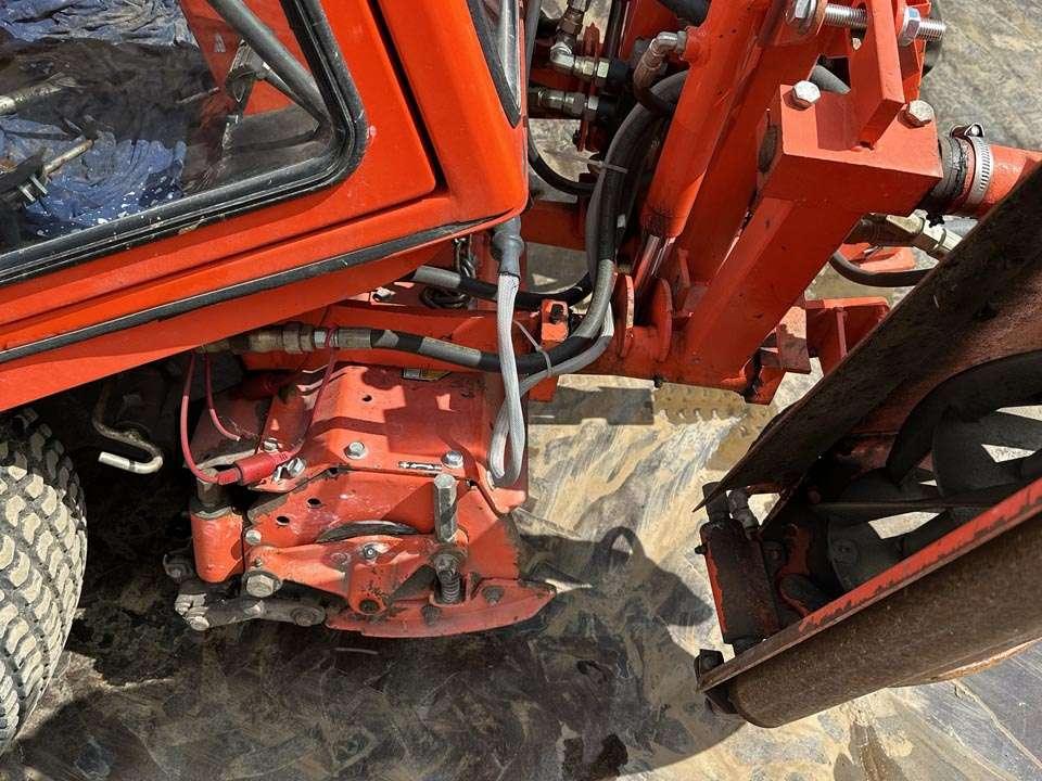 Kubota F2400 4X4 Foto 8