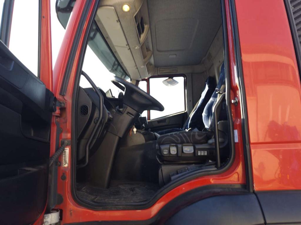Iveco STRALIS HI-STREET 260S31 Foto 2
