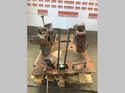 Supporto volante comandi per Fiat Hitachi FH 400 in vendita da Massucco T. Srl Area Ricambi