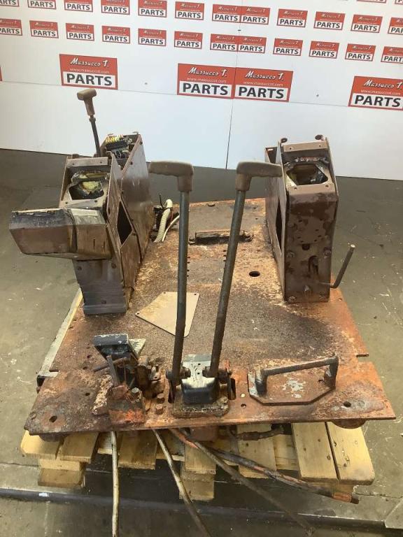 Supporto volante comandi per Fiat Hitachi FH 400 Foto 1