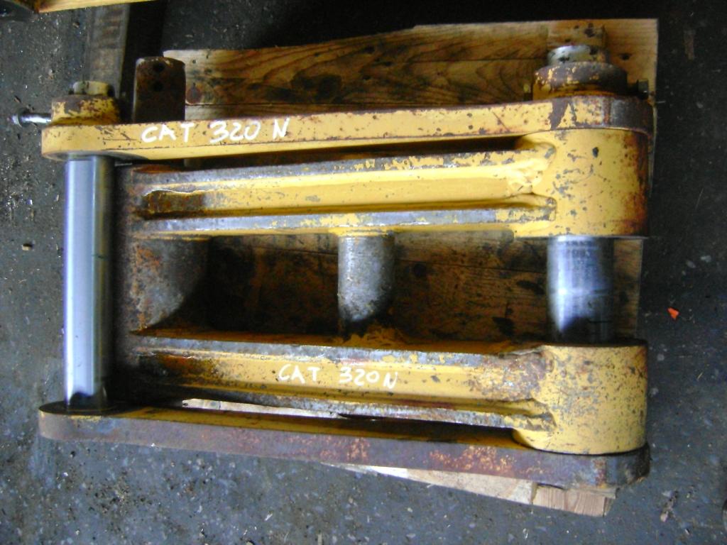 Biella richiamo benna per Caterpillar 320 Foto 1