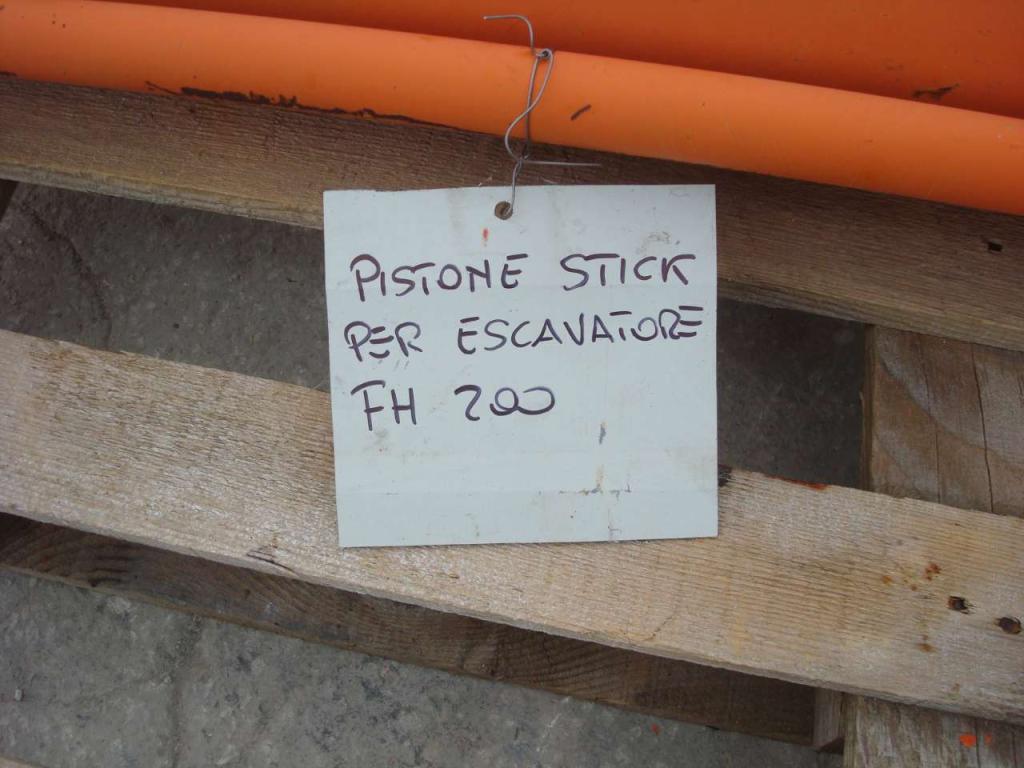 Pistone avambraccio (stick) per Fiat Hitachi FH 200 Foto 5