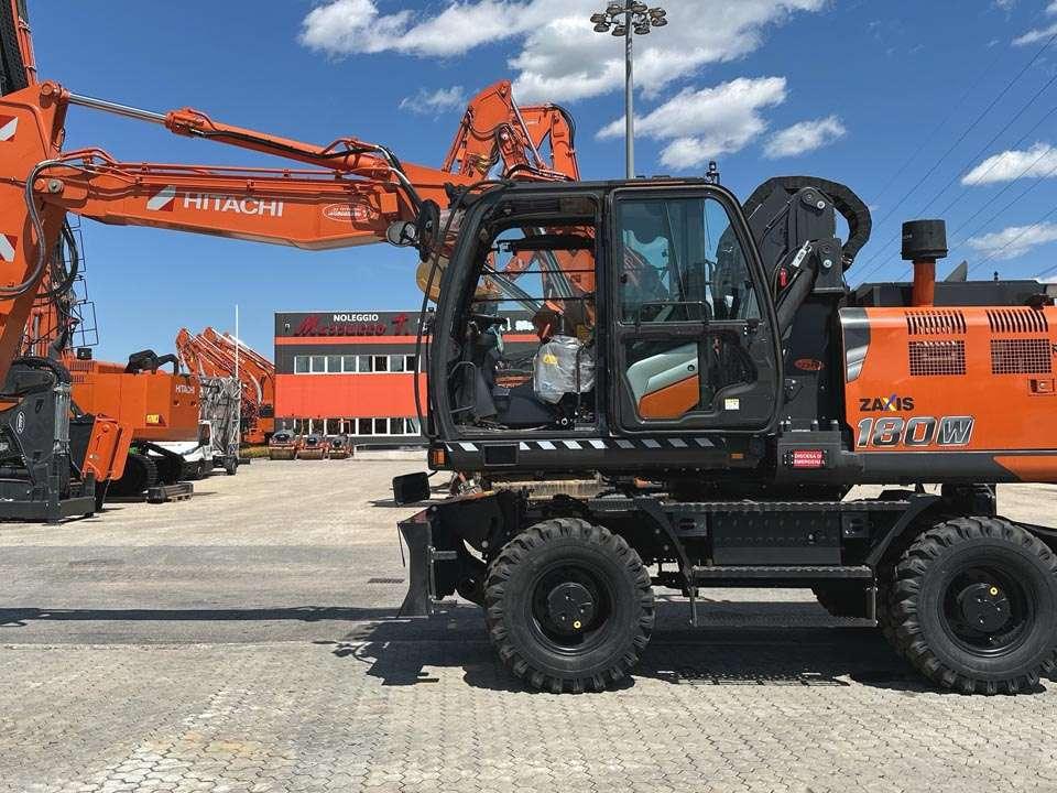 Hitachi ZX180W-7 Foto 2