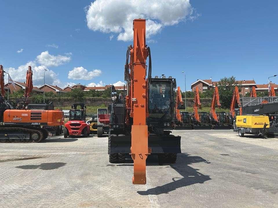 Hitachi ZX180W-7 Foto 22