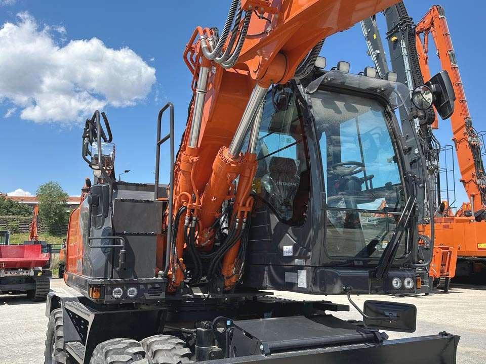 Hitachi ZX180W-7 Foto 8