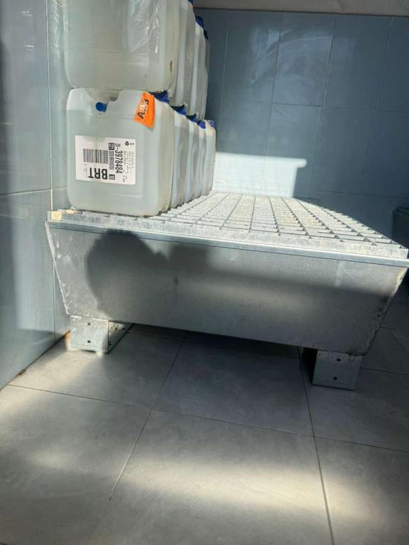 Altro Vasca di contenimento liquidi Foto 3