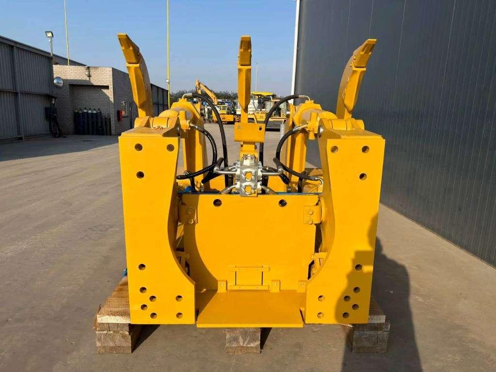 Caterpillar D8N Multi Shank Ripper Foto 2