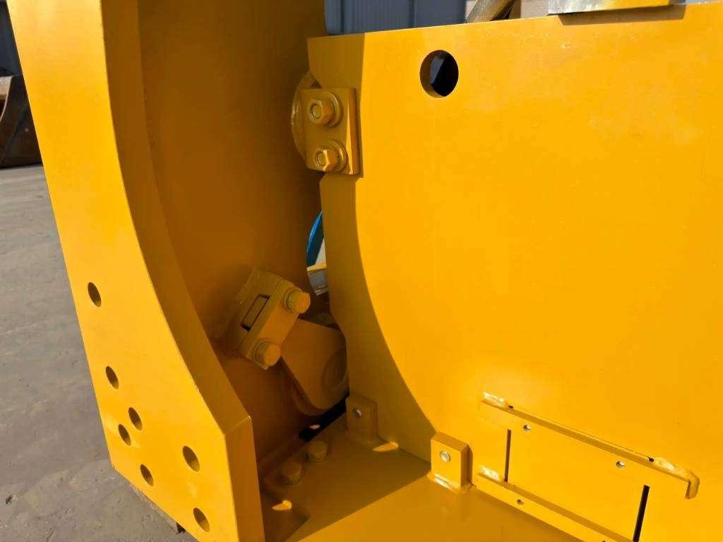 Caterpillar D8N Multi Shank Ripper Foto 5