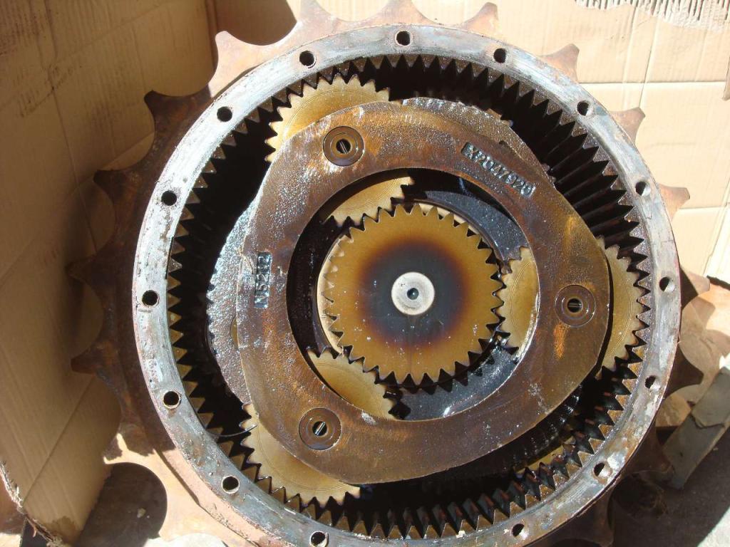 Riduttore di traslazione per Hitachi ZX210 E ZX240 Foto 4