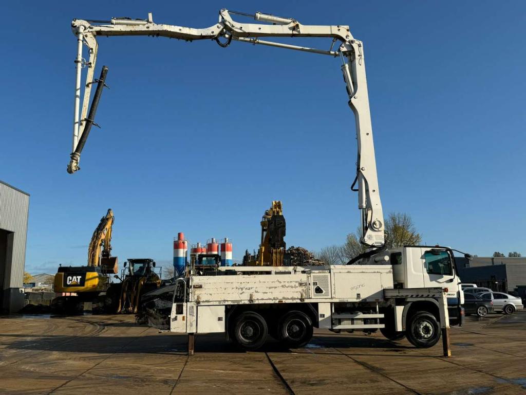 Mercedes-Benz Actros 2632 6x4 with Putzmeister BSF 24-4 11 24m concrete pump Foto 11
