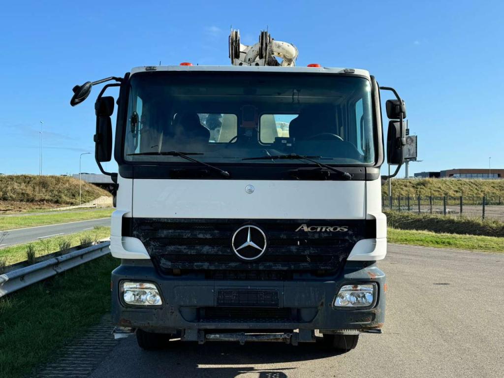 Mercedes-Benz Actros 2632 6x4 with Putzmeister BSF 24-4 11 24m concrete pump Foto 7