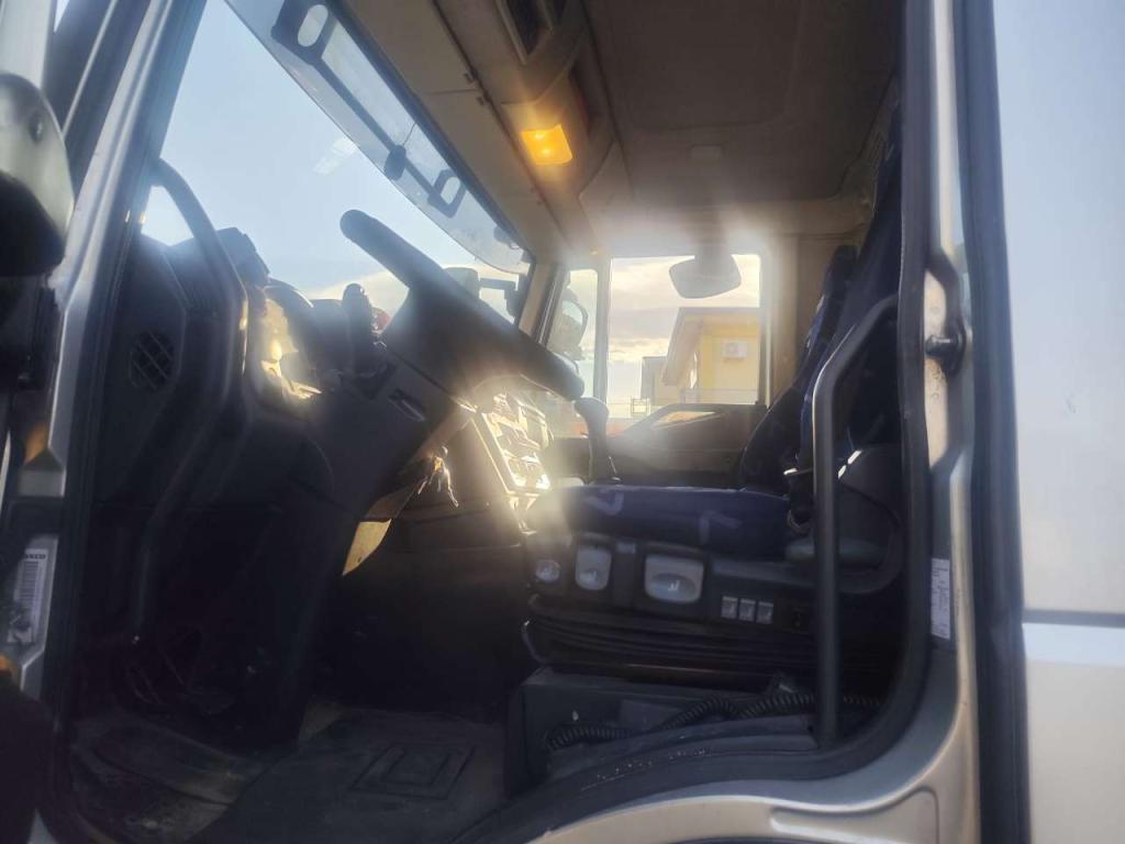 Iveco STRALIS CUBE AD260S42 Foto 2