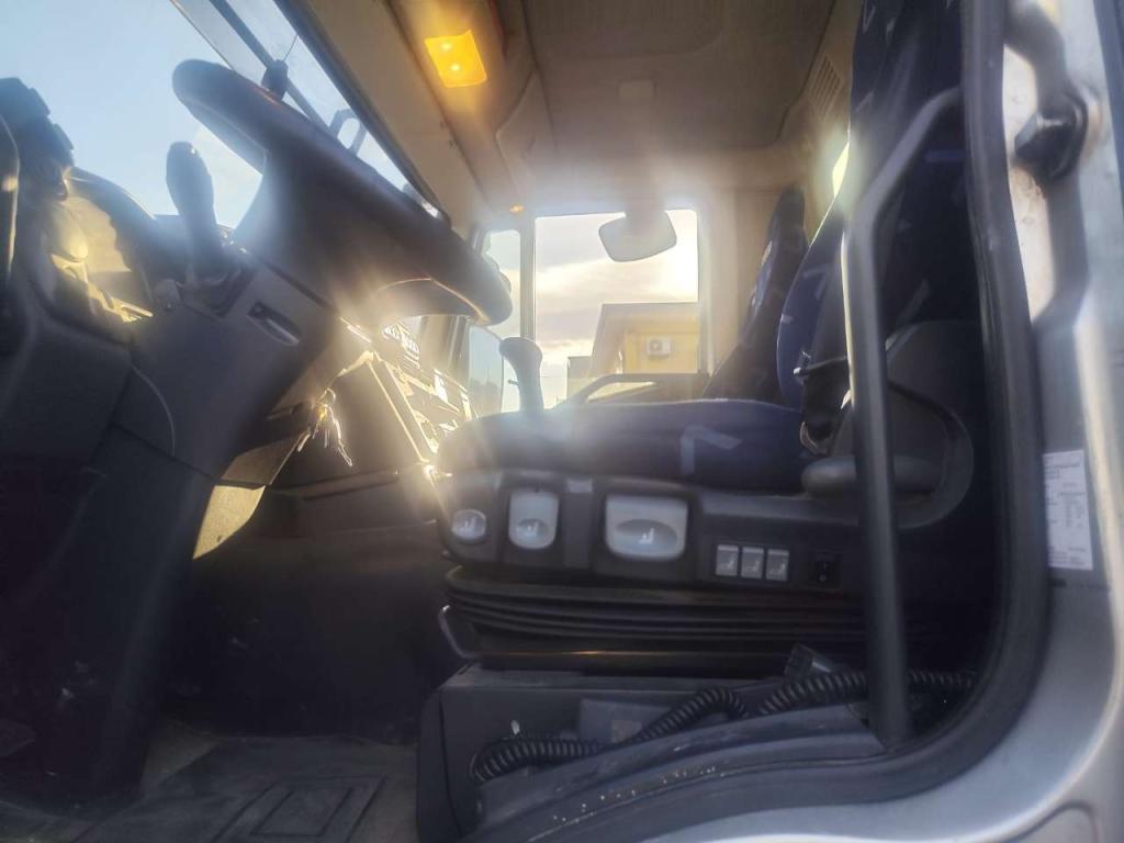 Iveco STRALIS CUBE AD260S42 Foto 8