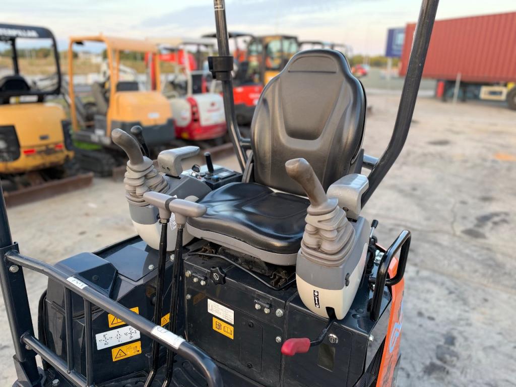 Hitachi ZX19U-6 Foto 7