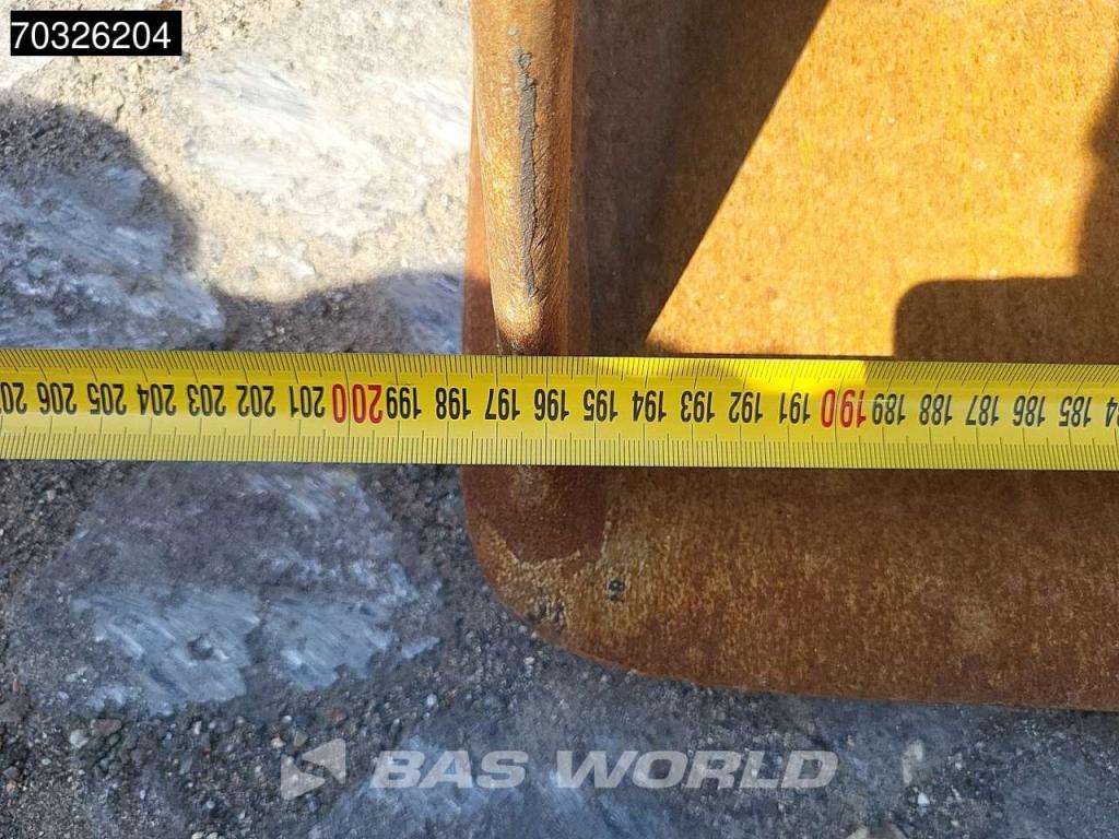 Kobelco SK140 SRLC-7 2 Buckets Foto 19