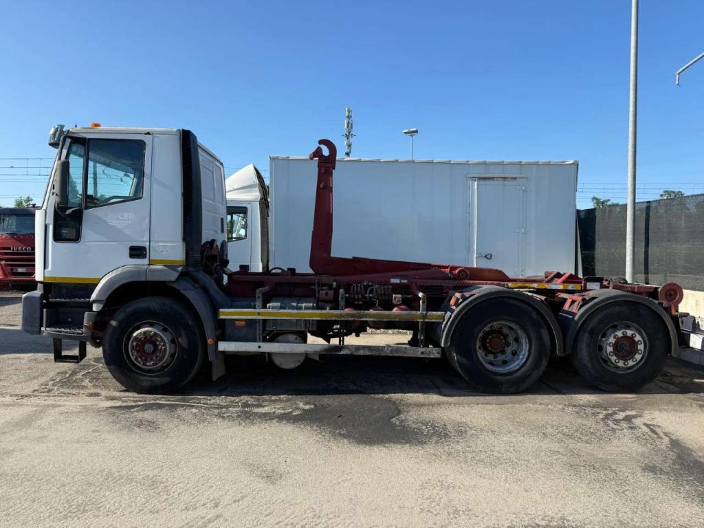 Iveco EuroTech Cursor Foto 1